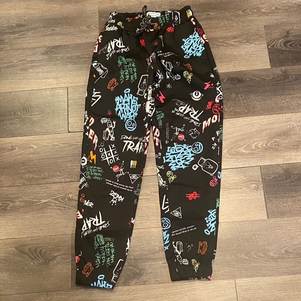 Black Graffiti Print Joggers NWOT Size Small